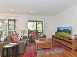 Villa 2br Vermentino Villa located within Cypress Lakes Resort，位于波高尔宾的酒店