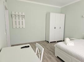 Colț de Rai，位于Hîrtoape的酒店