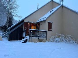 Chalet Laguiole Aubrac，位于拉吉约勒的酒店