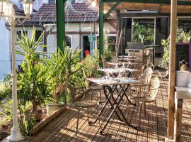 Logis Hôtel & Restaurant - Le Floride，位于Hellimer的酒店