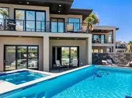 CR 1582 -- Luxurious Golf Haven - Pool & Spa - Stunning View