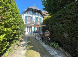 Villa normande - Les Crapauds Fous，位于多维尔的自助式住宿