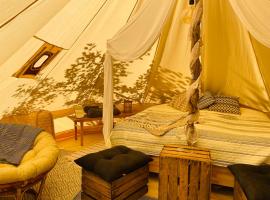 koh tenta a b&b in a luxury glamping style，位于玛丽费莱德的酒店