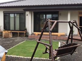 SOZENSYA 駅、高速インターに近い新築日本家屋です。庭が広く、BBQも楽しめます。，位于菊川市的度假短租房