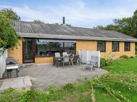 Holiday Home Kolle - 3-2km from the sea in Bornholm by Interhome，位于维斯特索马肯的宠物友好酒店