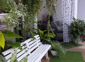 Ella Way Resort-Peradeniya，位于佩勒代尼耶的青旅