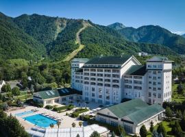 Qafqaz Riverside Hotel，位于盖贝莱L4 Gabala Gondola Lift附近的酒店