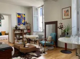 Bright apartment - old renovated building