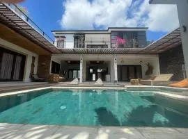 Fortune Villa : 525m2 5 bedrooms Private Pool