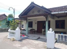 Homestay Damandiri Prambanan Syariah，位于Salakan的旅馆