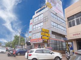 HOTEL LEE GOLD，位于阿南德的酒店