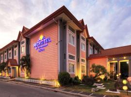 温德姆达沃麦克罗酒店，位于达沃市SM Lanang Premier购物中心附近的酒店