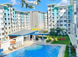 Davao Condo 2BR Pool Wifi Netflix，位于达沃市的公寓式酒店