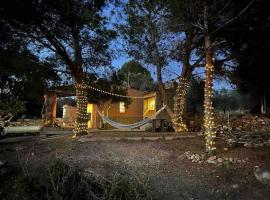 Unique Stay - Tiny Eco Country Cottage，位于卡瓦内斯的度假屋