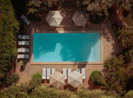 CASA SAN ROCCO - Luxurious Grand 18th C. Palace with Gardens & Pool，位于Għaxaq的别墅