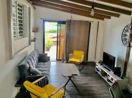 Appartement rénové avec bac à punch chauffé
