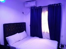 SMD Hotel and Suites，位于Nneke的酒店