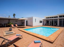 Villa Dulce Celestino Lanzarote，位于纳萨雷特的别墅