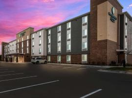 WoodSpring Suites Milwaukee - Menomonee Falls，位于密尔沃基的酒店