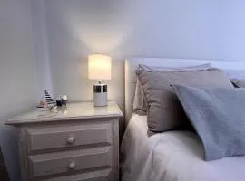 By the Sea - Apartamento acolhedor e relaxante.
