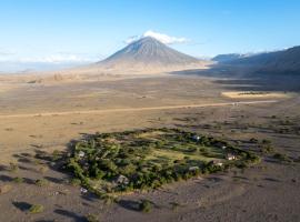 Lake Natron Maasai giraffe eco Lodge and camping，位于Mtowabaga的木屋