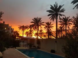 Mille & une nuit，位于Al Maqārisah的自助式住宿