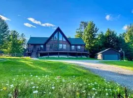 Adirondack Alpine Cabin with Hot Tub, Near Whiteface, Lake Placid, Game Rm, Fenced Yard, Views