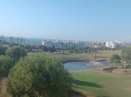 Bel Appart Marina Golf Asilah，位于艾西拉的高尔夫酒店