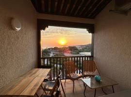 Appartement cosy climatisé à 100m des plages，位于加桑的酒店