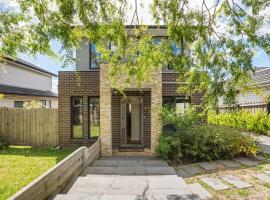 New Comfort house near Box Hill，位于Nunawading的酒店