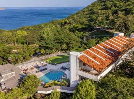 Villas Sol Beach Resort，位于普拉亚埃尔莫萨的酒店