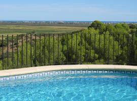 Maison avec logement indépendant piscine privée et vue mer，位于佩戈的酒店