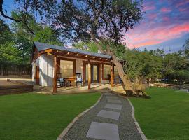 Wimberley Waters - Guest House，位于温伯利的酒店