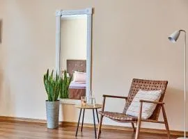 Елегантні Люкс Апартаменти в центрі Мукачева