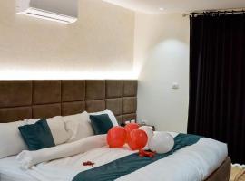 AlCINEMA HOTEL فندق السينما，位于Janīn的酒店
