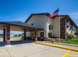 Quality Inn Galesburg near US Highway 34 and I-74