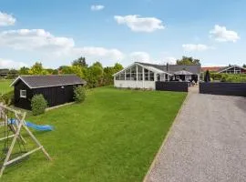 Awesome Home In Haderslev With Kitchen
