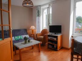 Appartement 4 pers, cuisine équipée, vue port, proche commodités - FR-1-418-62，位于勒帕莱的酒店