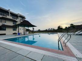 New Royal Orbit Hotel and Restaurant，位于Dabok的酒店
