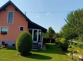 Holiday Home Vukovic，位于Saborsko的酒店