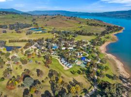 Lake Hume Holiday Park，位于Lake Hume的酒店