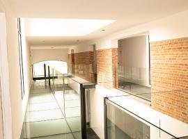 HVN10 - Near Antwerp，位于Stabroek的酒店