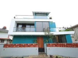 Villa Reverie - Ultra Modern Villa 200 metres to Prestine Beach