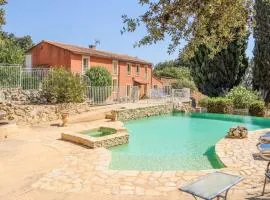Stunning Home In Rochefort-Du-Gard