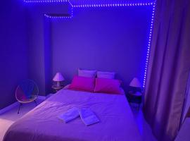 Suite Élégance Lovhotêl，位于Persan的酒店