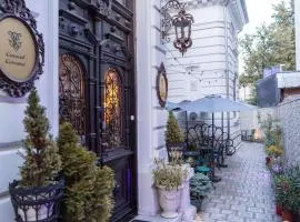 Conacul Coroanei Luxury Boutique Hotel