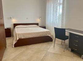 HOTEL PARADISO，位于斯卡莱阿的酒店