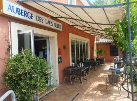 Auberge des Lacs Bleus，位于Clérac的酒店