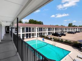 Studio 6-Bryan, TX - University Area，位于布赖恩的酒店