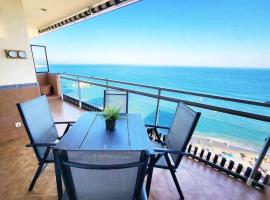 Europa Beach House Vistas panorámicas al mar，位于福恩吉罗拉的宠物友好酒店